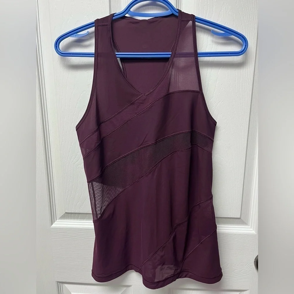 Lululemon Mesh In Motion Racerback - Sz 4 - Picture 3 of 4